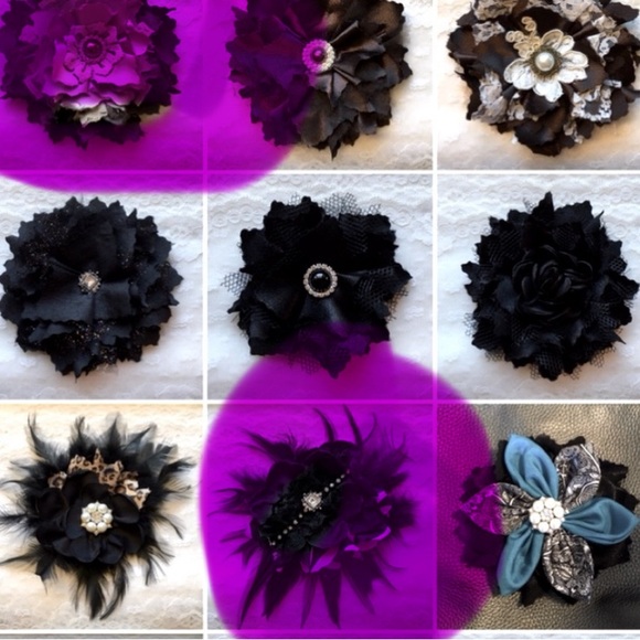 Pick 2 flower pins clothing accessory - Picture 2 of 2